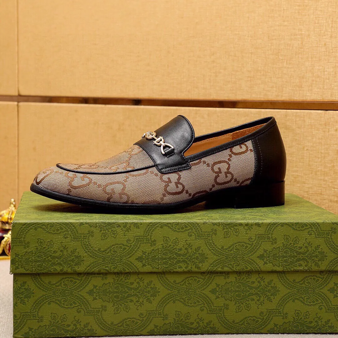 Men's shoes 💰540 💐 GUCCI official website dress shoes 🌀 Italian 🇮🇹 imported denim upper ➕ top imported water-dyed cow 🐂 leather lining 💋 fine handmade original outsole, the real thing looks better when photographed in person Standard size 38-44 (45🉑️customized)